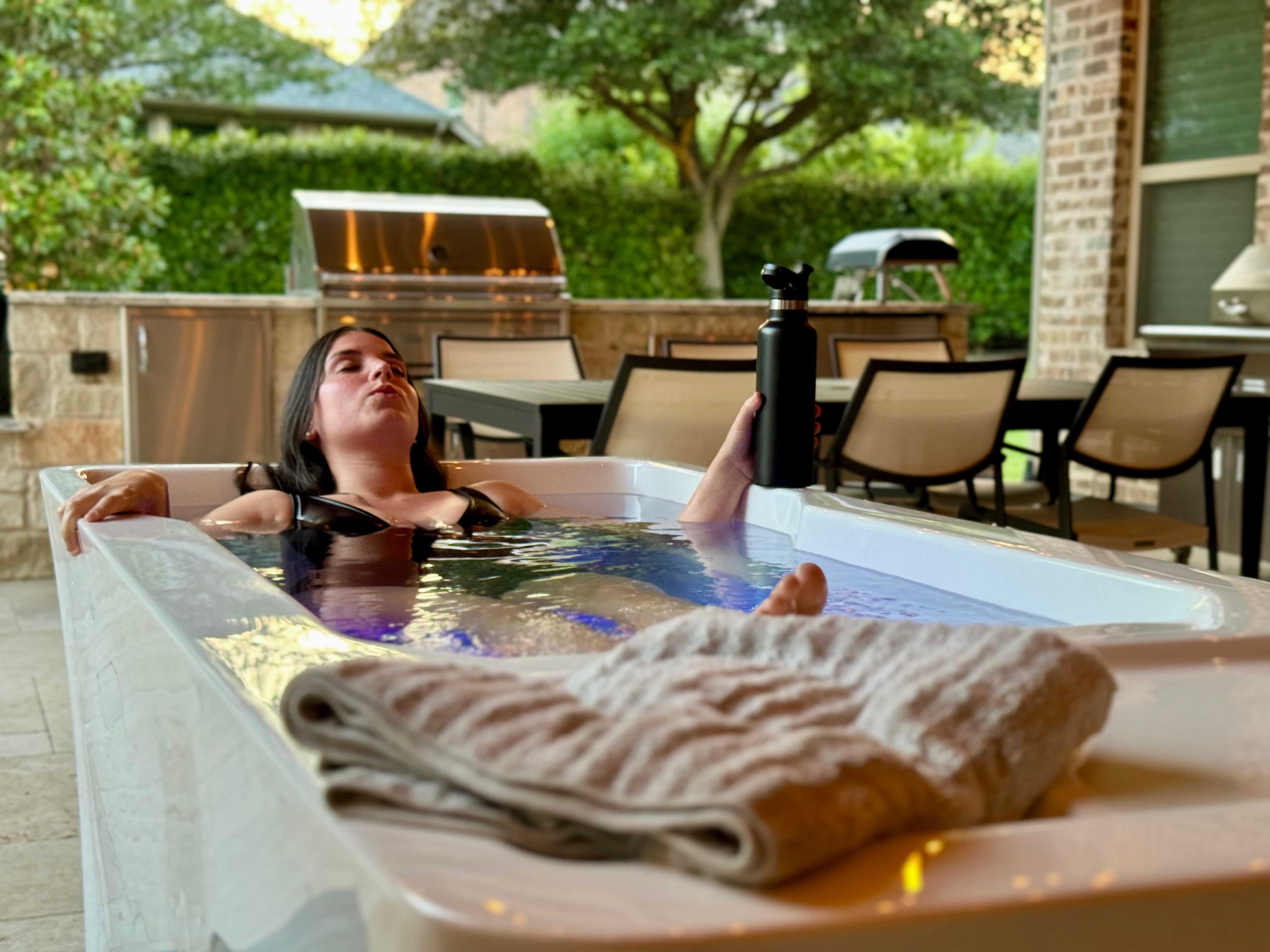 Don't Ditch the Dip! Why Cold Plunging is Still Your Muscle Recovery Hero