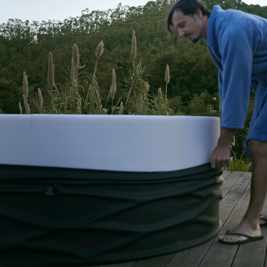 Round 7 Person Eco Foam Hot Tub