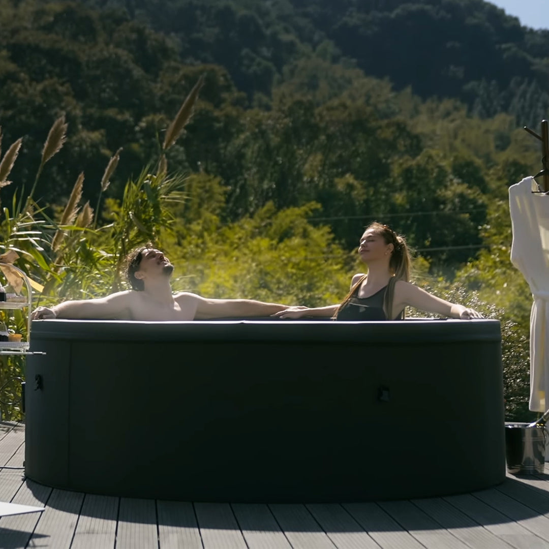 Round 7 Person Eco Foam Hot Tub
