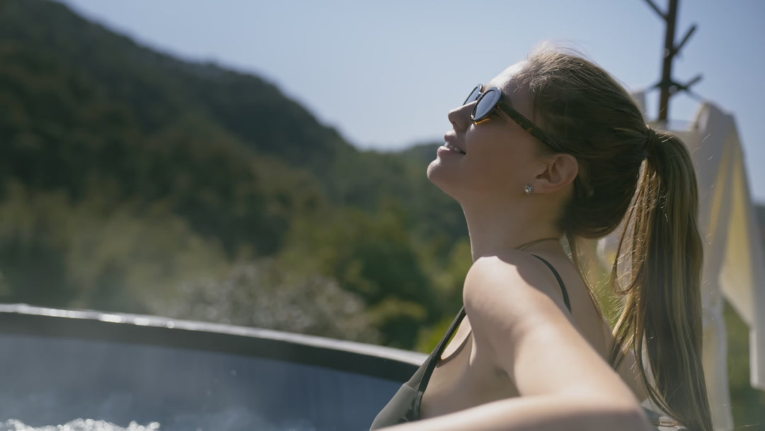 Round 7 Person Eco Foam Hot Tub